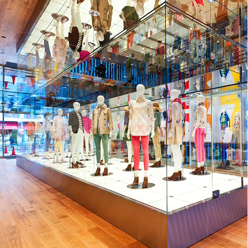 OUR BRANDS UNIQLO GLOBAL MANAGEMENT PROGRAM in JAPAN FAST