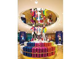 China:UNIQLO Shanghai Store