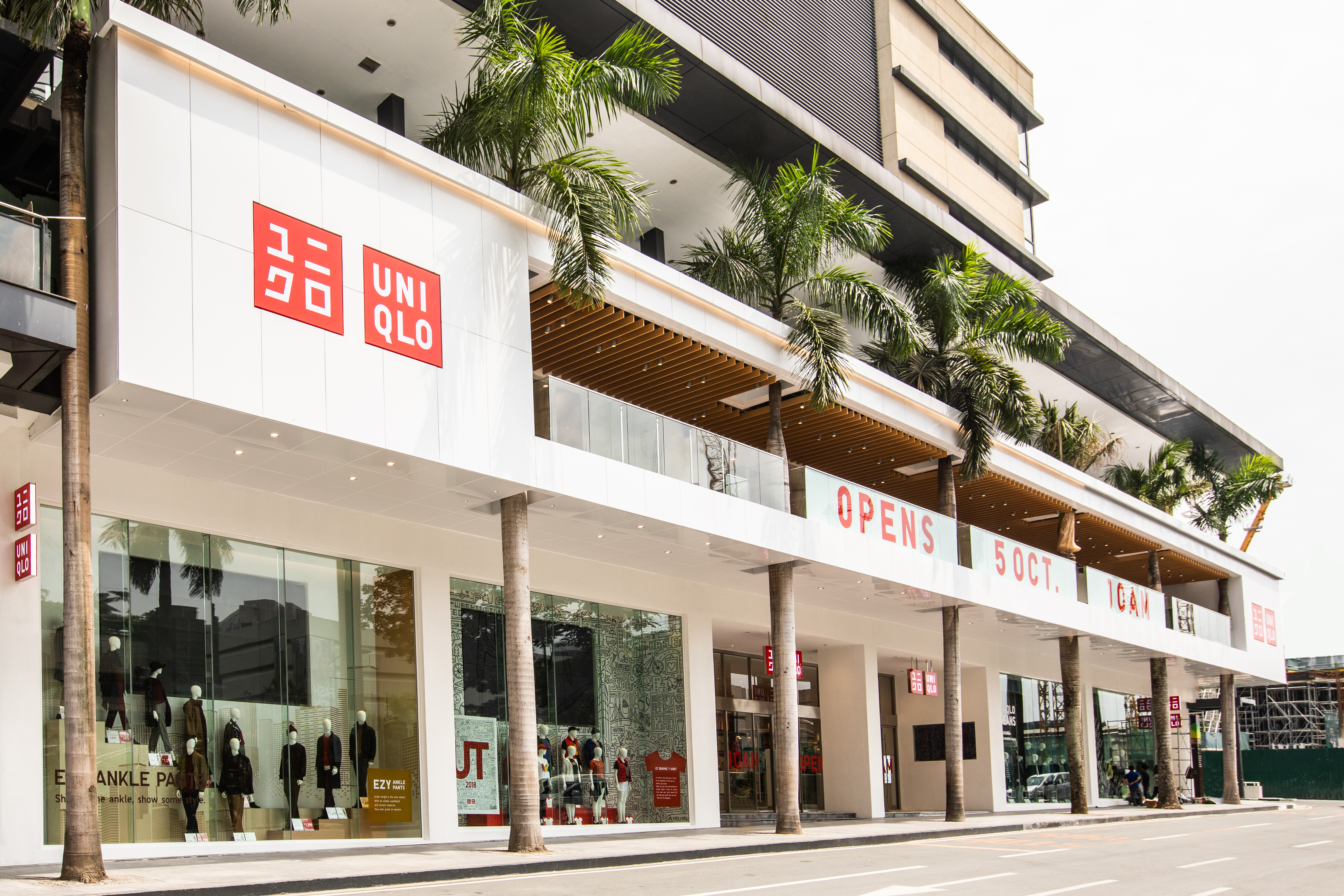 Uniqlo  womens wear mens wear stores in Russia  MallsCom