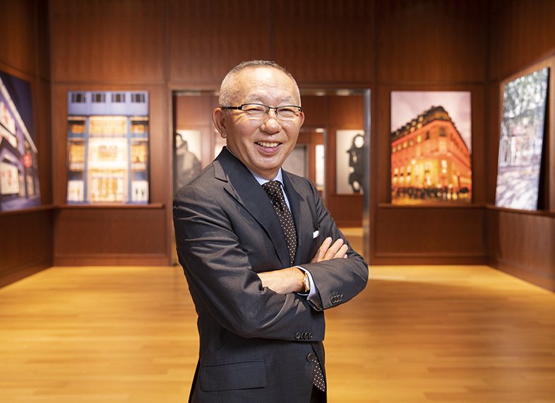 Tadashi Yanai Chairman, President and CEO FAST RETAILING CO., LTD.