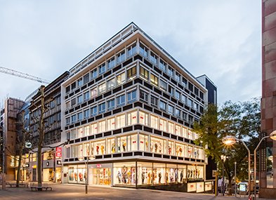 ドイツ：ケーニッヒ通り店