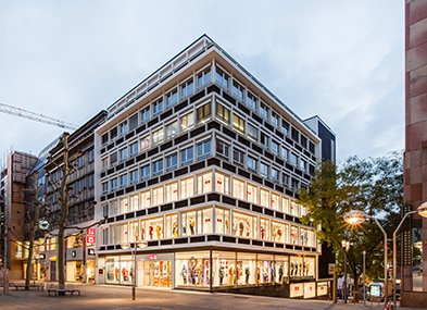 Germany: Koenigstrasse store