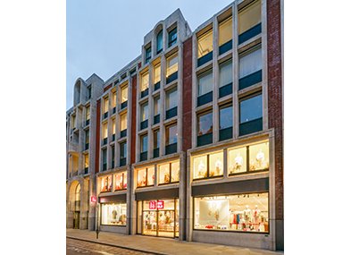 英国： コベントガーデン店