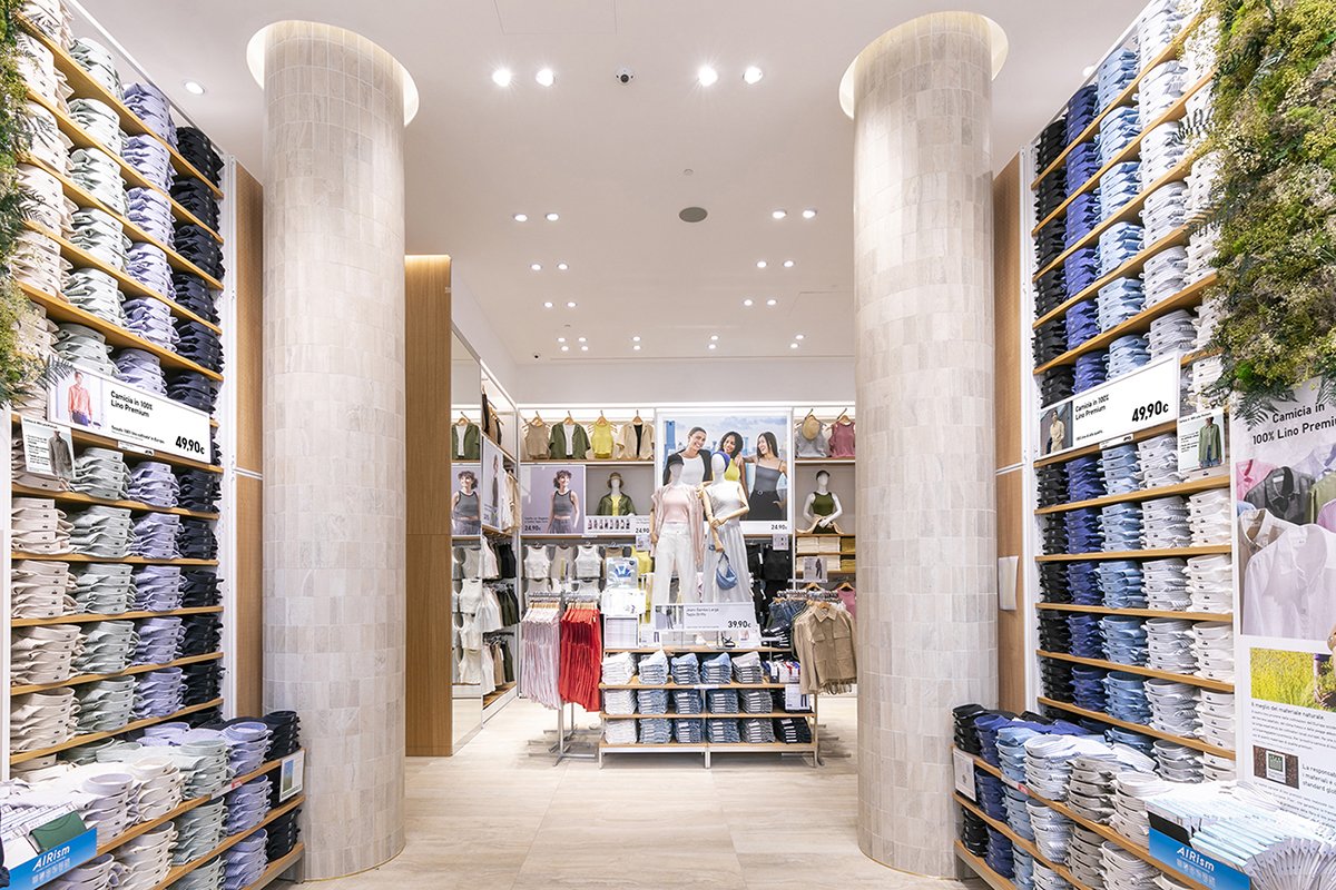 More Than 700 Customers Anxiously Waited For The Opening Of The New 